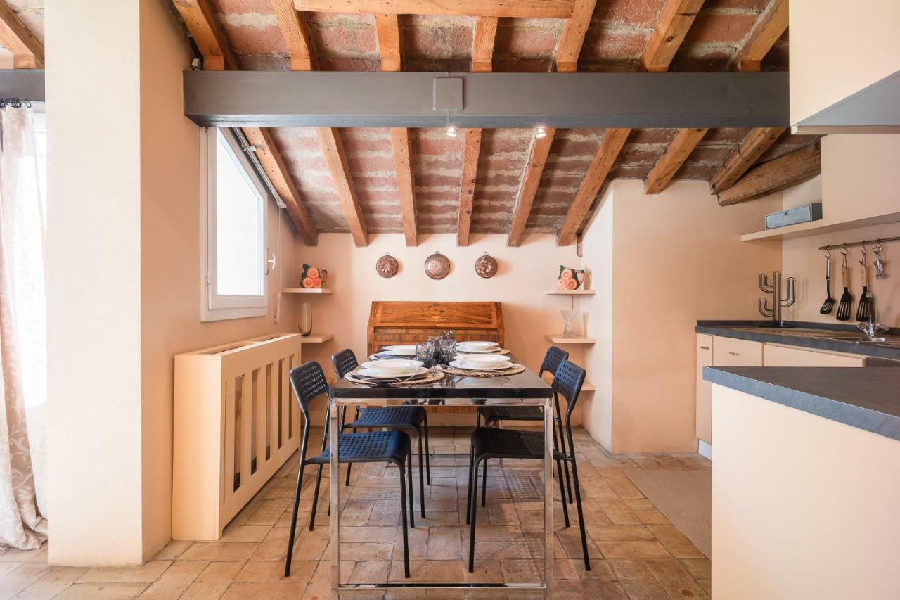 Altabella Apartment Болоня Екстериор снимка